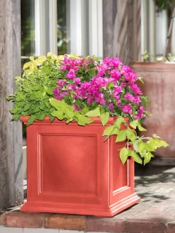 Fairfield Self-Watering Square Planter, 20” X 20” -Green Haven Shop 39 618 08477 tif