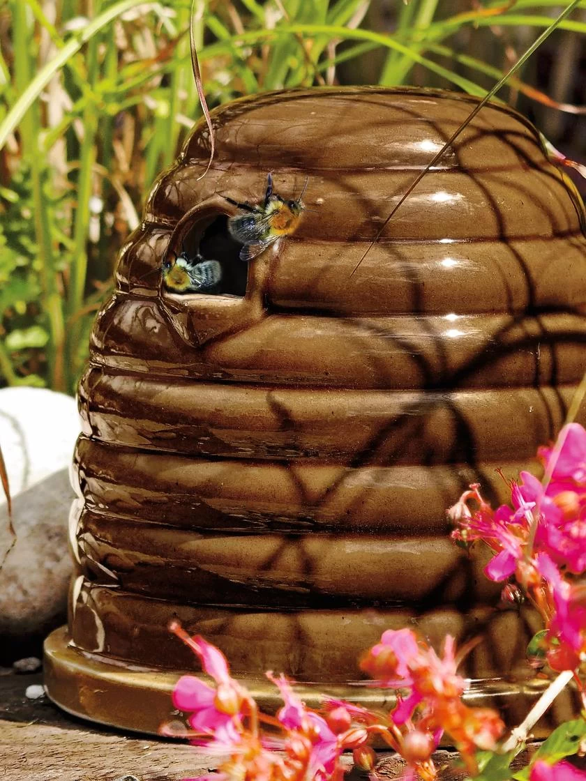 Ceramic Bumblebee House 2 Ceramic Bumblebee House - Image 2