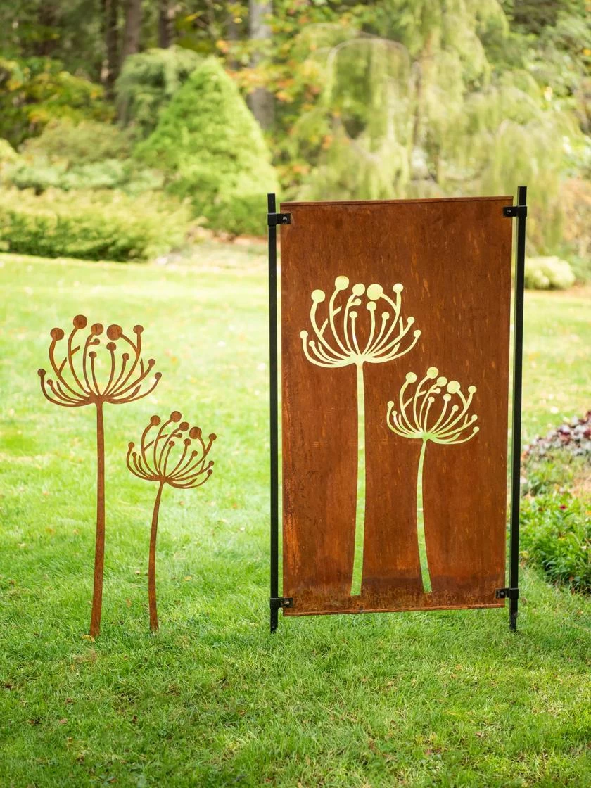 Queen Anne's Lace Garden Stake Set Of 2 2 Queen Anne's Lace Garden Stake Set Of 2 - Image 2